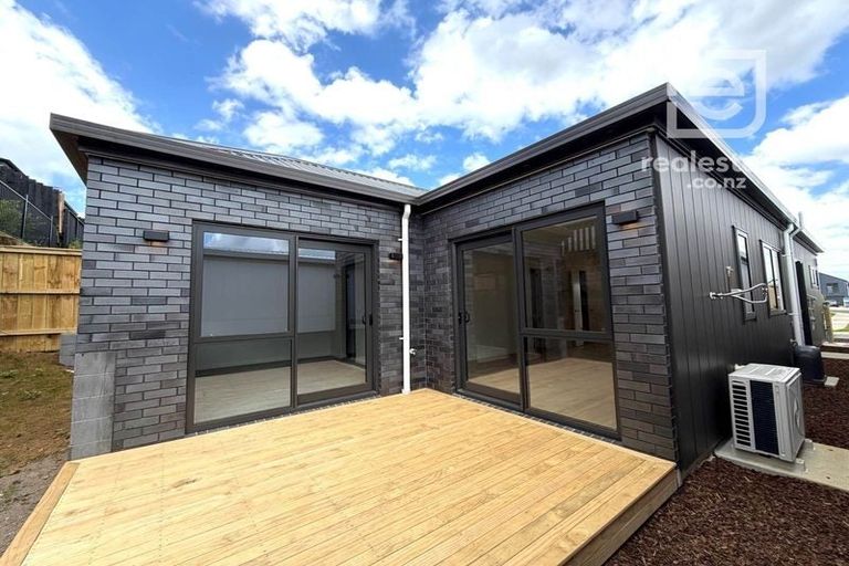 Photo of property in 53 Taukahiwi Road, Pukekohe, 2120