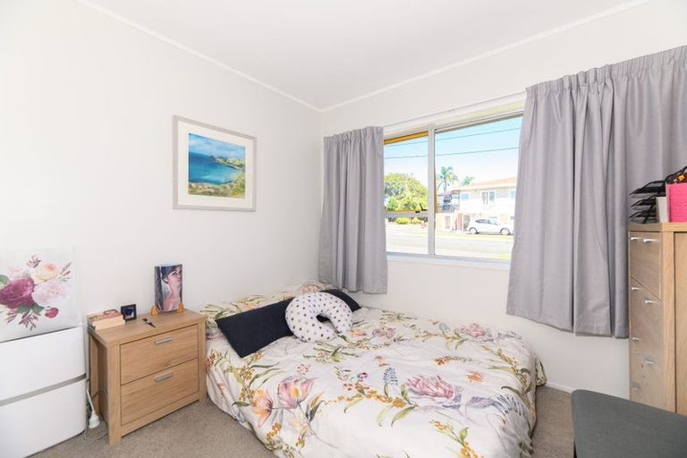 Photo of property in 3/117 Shakespeare Road, Milford, Auckland, 0620
