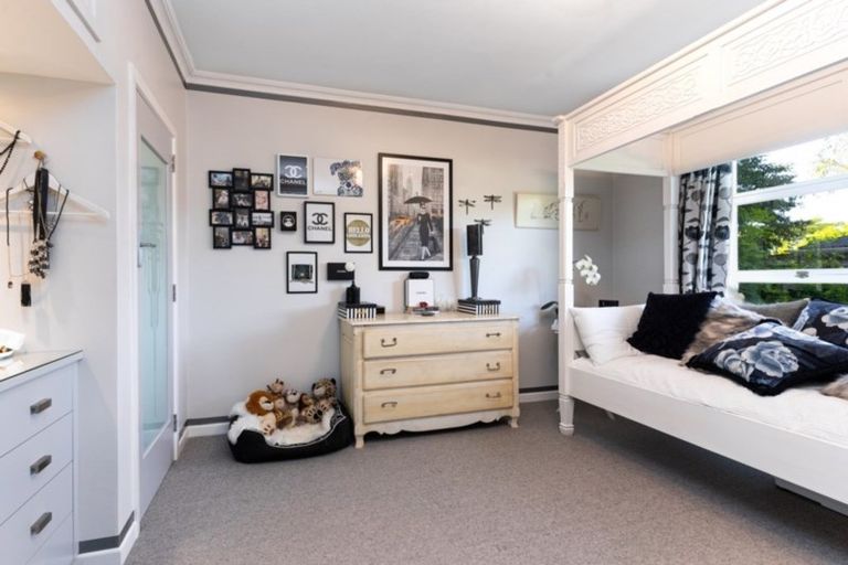 Photo of property in 15 Mcmaster Street, Greytown, 5712