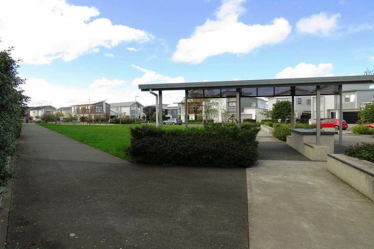 Photo of property in 27 Kanuka Road, Hobsonville, Auckland, 0616