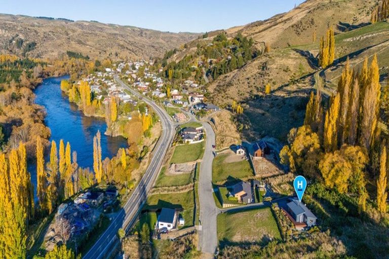 Photo of property in 23 Selkirk Street, Roxburgh, 9500