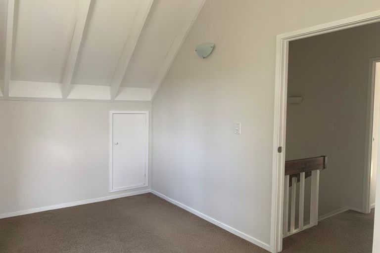 Photo of property in 40 Oruamo Place, Beach Haven, Auckland, 0626