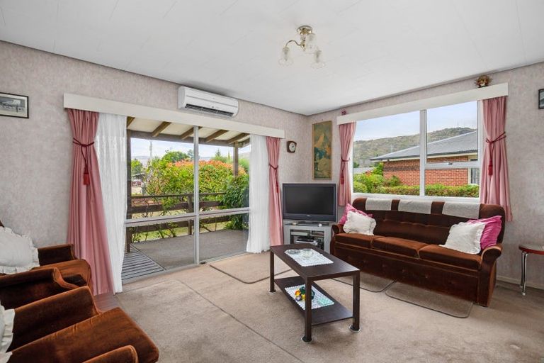 Photo of property in 70 Hazlett Street, Clyde, 9330