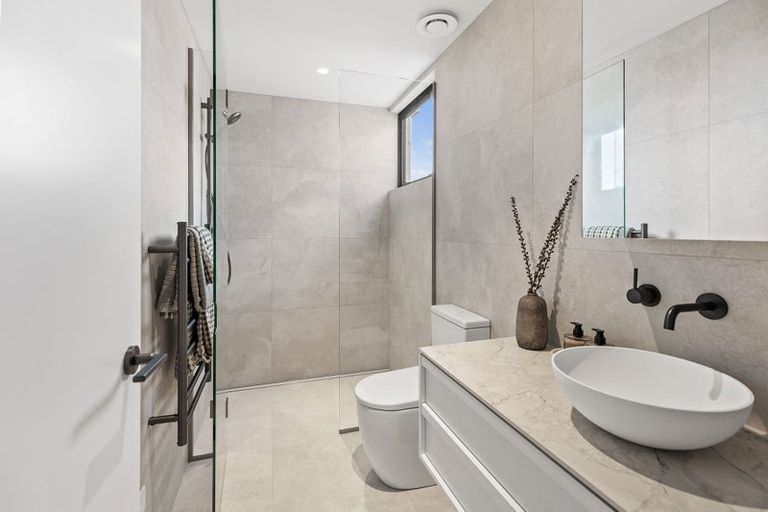 Photo of property in 2/22 Clissold Street, Merivale, Christchurch, 8014