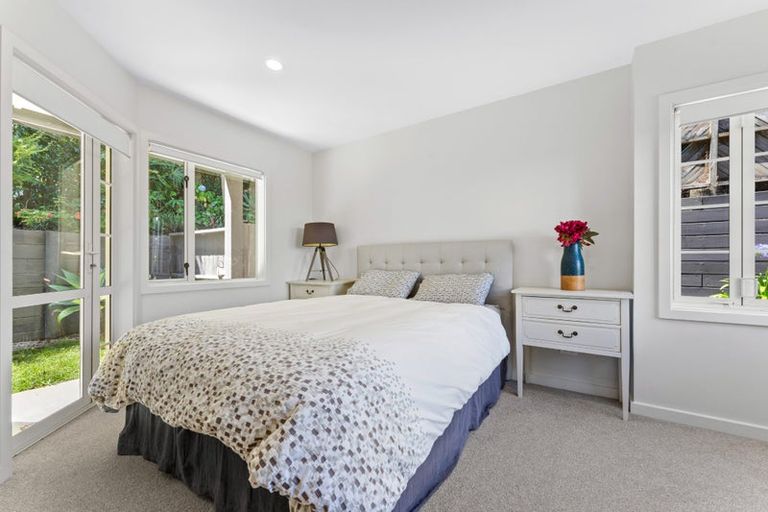 Photo of property in 2/20 Gulf View Road, Murrays Bay, Auckland, 0630