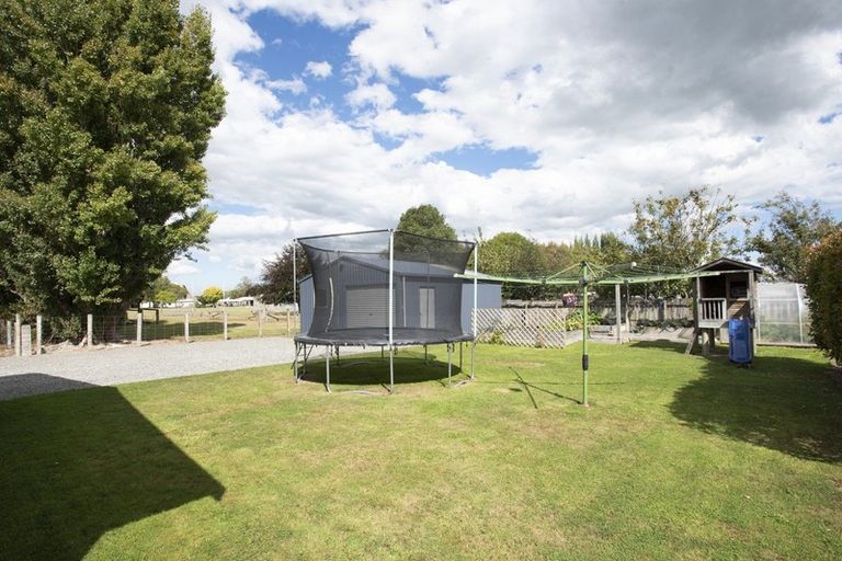 Photo of property in 1 Anne Street, Winton, 9720