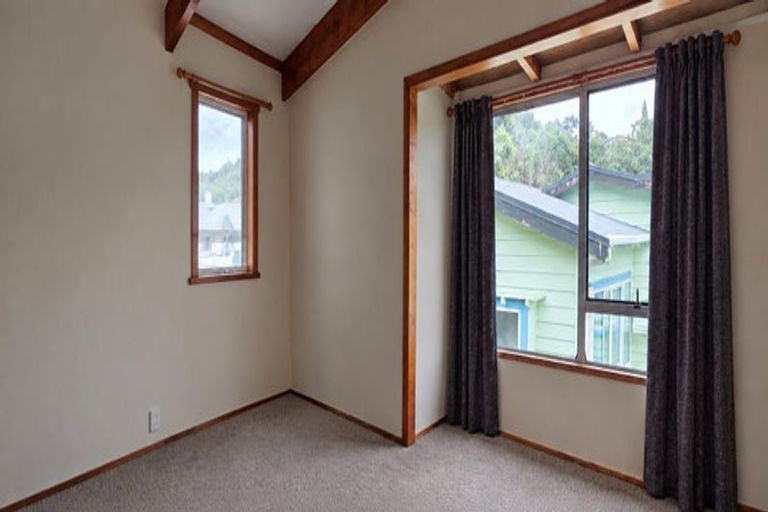 Photo of property in 63 Stillwater Crescent, Stillwater, Silverdale, 0993