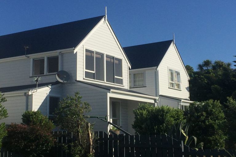 Photo of property in 99 Kaikoura Street, Maupuia, Wellington, 6022