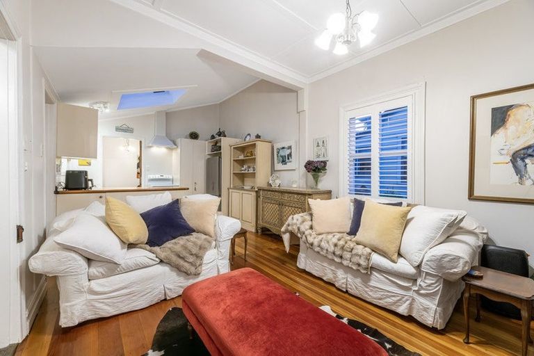 Photo of property in 227 Tinakori Road, Thorndon, Wellington, 6011