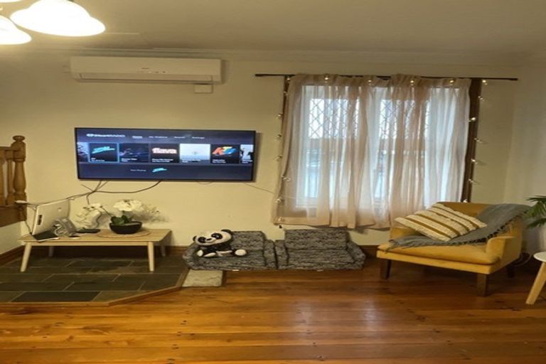 Photo of property in 338 Lake Road, Hauraki, Auckland, 0622