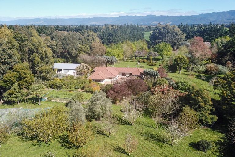 Photo of property in 265 No 1 Line, Tauwharenikau, Featherston, 5771