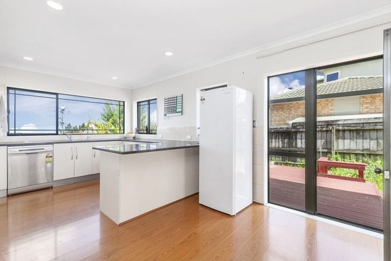 Photo of property in 2a Mizpah Road, Torbay, Auckland, 0630