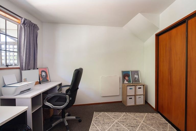 Photo of property in 16a Greenstone Place, Fernhill, Queenstown, 9300