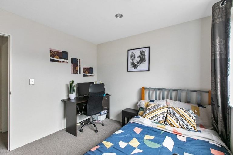 Photo of property in 113e Sunnyside Road, Sunnyvale, Auckland, 0612