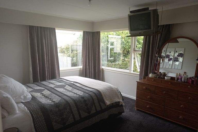 Photo of property in 3 Carlyle Street, Tuatapere, 9620