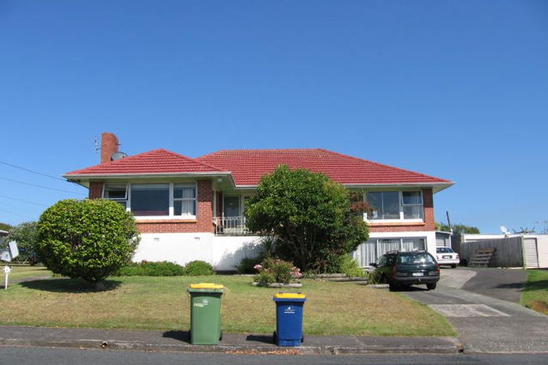 Photo of property in 4 Blease Street, New Lynn, Auckland, 0600