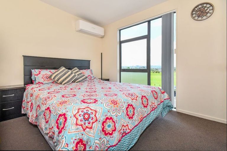 Photo of property in 103 Te Aparangi Road, Papakura, 2110