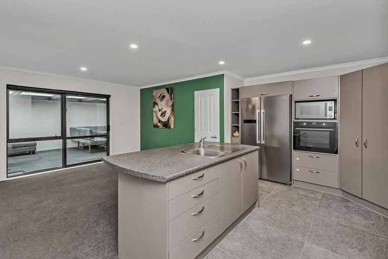 Photo of property in 6b Heritage Close, Rolleston, 7614