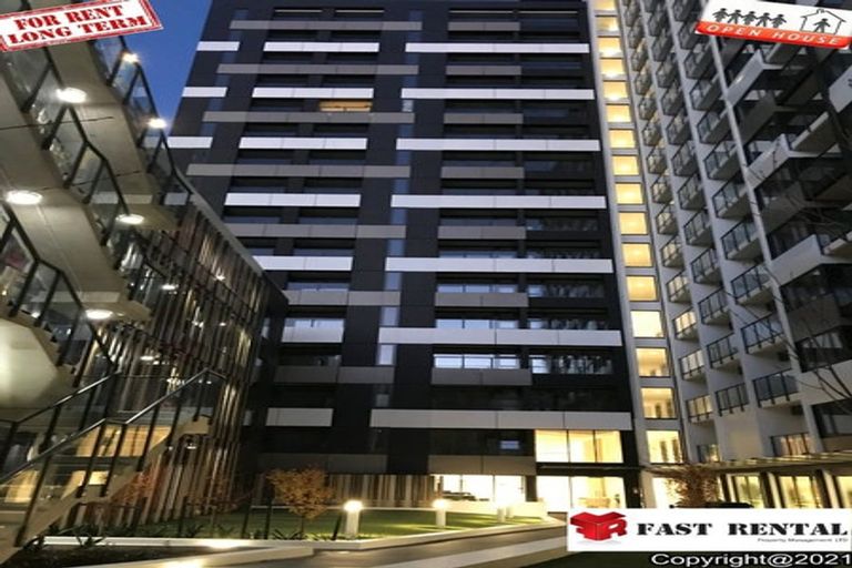 Photo of property in 1/8 Waverley Avenue, Glenfield, Auckland, 0629