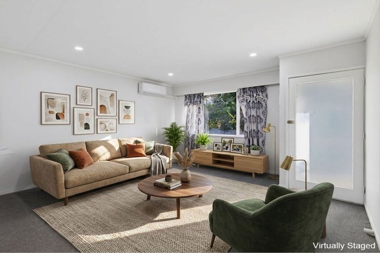 Photo of property in 2/24a Vine Street, Mangere East, Auckland, 2024