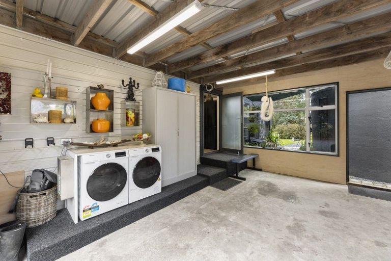 Photo of property in 114 Green Island Bush Road, Blackhead, Dunedin, 9076