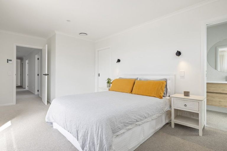 Photo of property in 2 Gabriela Close, Pyes Pa, Tauranga, 3112