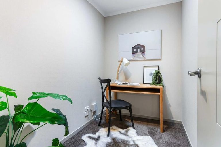 Photo of property in 32 Popata Close, Papamoa Beach, Papamoa, 3118