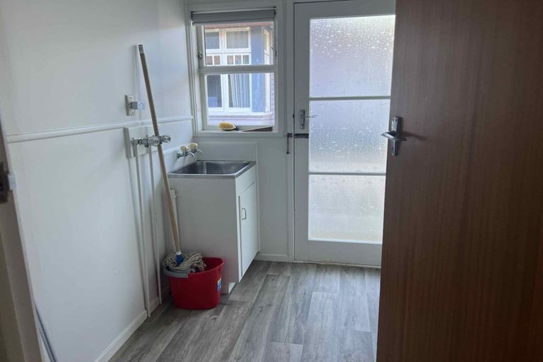 Photo of property in 2/10 Marsden Avenue, Mount Eden, Auckland, 1024