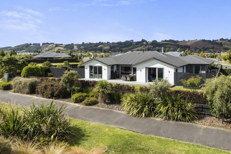 Photo of property in 23 Thornly Park Avenue, Mosgiel, 9024