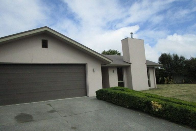 Photo of property in 3 Wedmore Close, Burwood, Christchurch, 8083