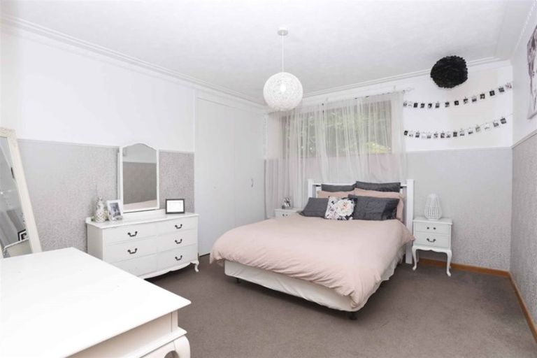 Photo of property in 56 Marama Avenue South, Otatara, Invercargill, 9879