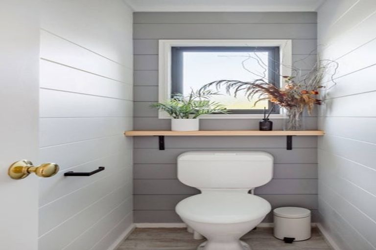 Photo of property in 15 Tutchen Avenue, Raglan, 3225