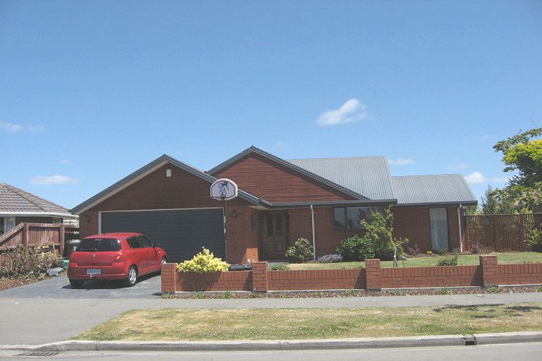 Photo of property in 36 Rue De La Mare, Parklands, Christchurch, 8083