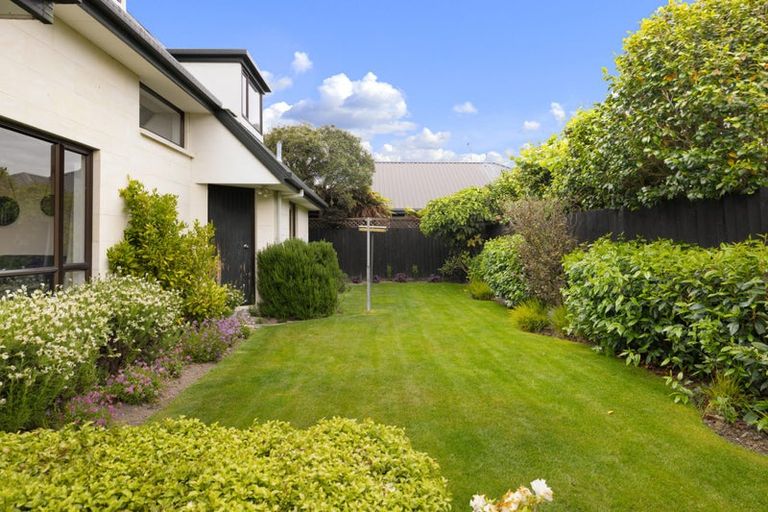 Photo of property in 73 Lowry Avenue, Redwood, Christchurch, 8051