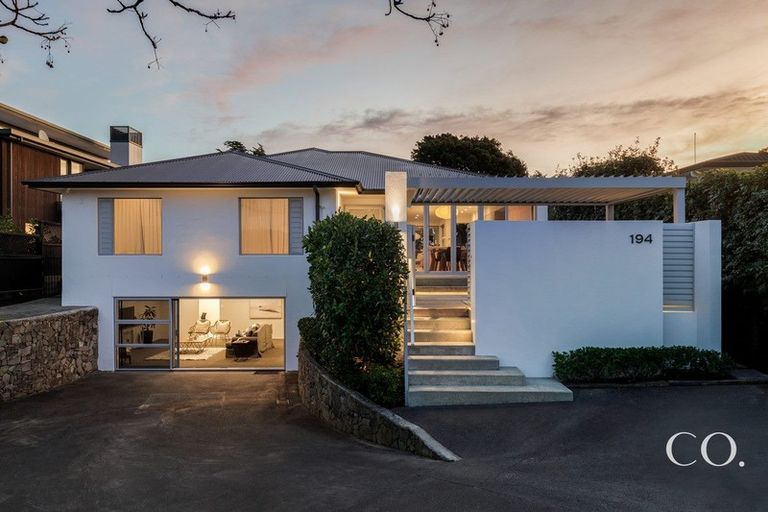 Photo of property in 194 Oceanbeach Road, Mount Maunganui, 3116