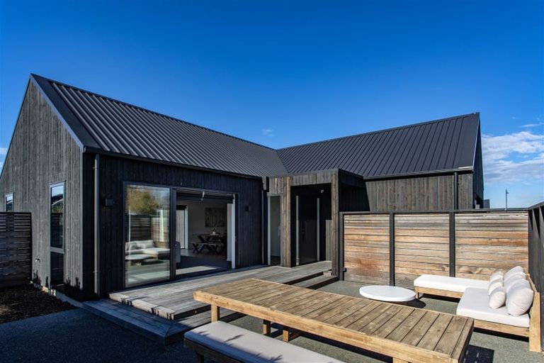 Photo of property in 46 Charles Upham Drive, Rangiora, 7400