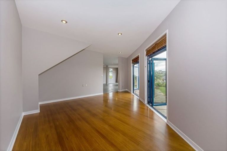 Photo of property in 26 Javelin Close, Gulf Harbour, Whangaparaoa, 0930