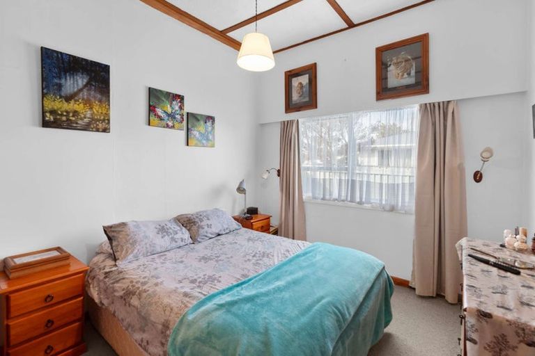 Photo of property in 51 Allardice Street, Dannevirke, 4930