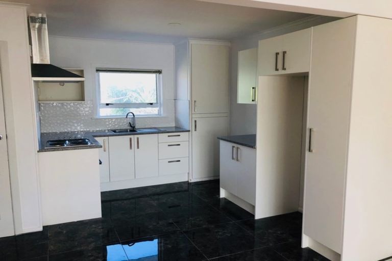 Photo of property in 27 Cameron Street, Papakura, 2110