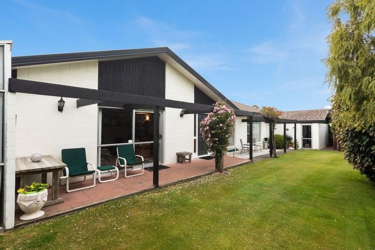 Photo of property in 7 Brigadoon Place, Avonhead, Christchurch, 8042