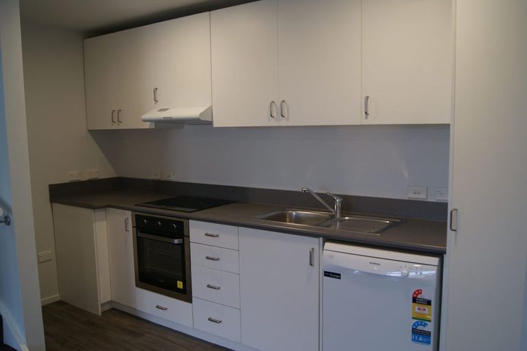Photo of property in Pirie Street Townhouses, 6/35 Pirie Street, Mount Victoria, Wellington, 6011