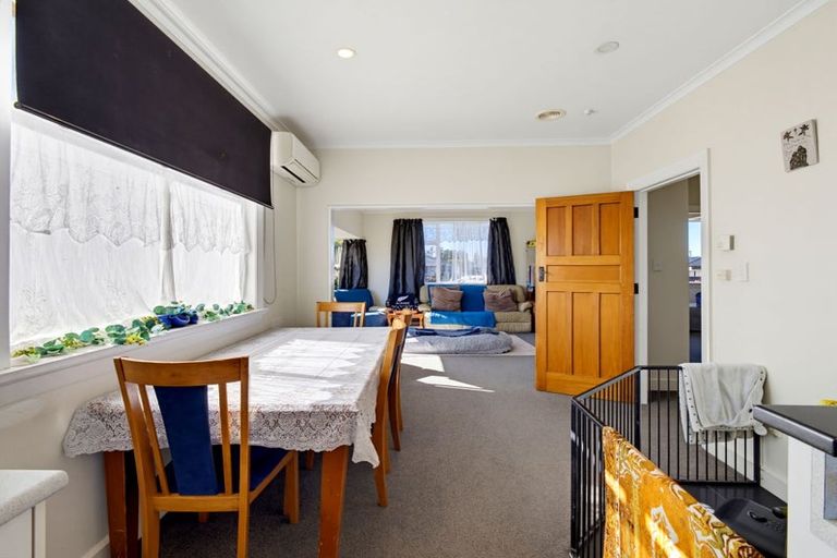 Photo of property in 70 Mcmurdo Street, Tinwald, Ashburton, 7700