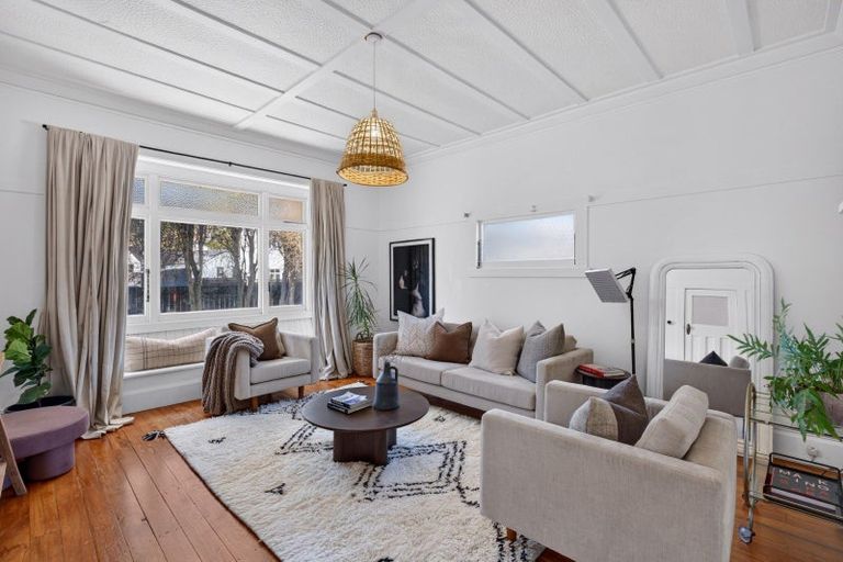Photo of property in 6 Outram Street, Ahuriri, Napier, 4110