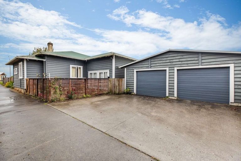 Photo of property in 5 Collingwood Road, Waiuku, 2123