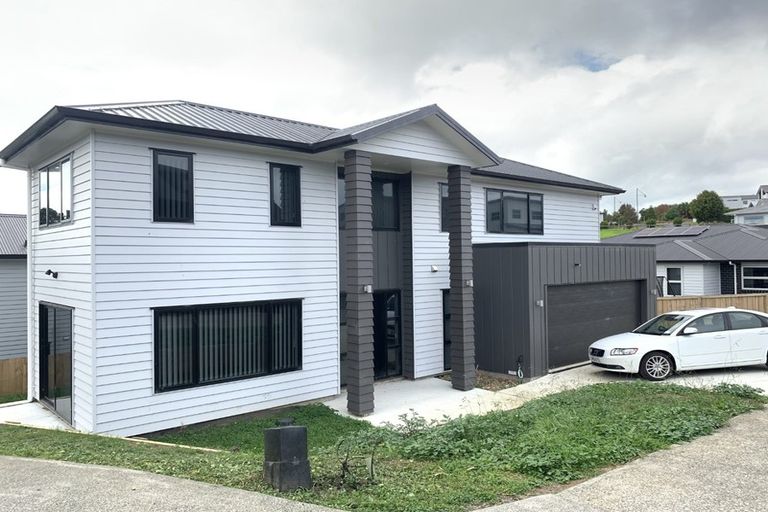 Photo of property in 10 Ambedkar Way, Pukekohe, 2120