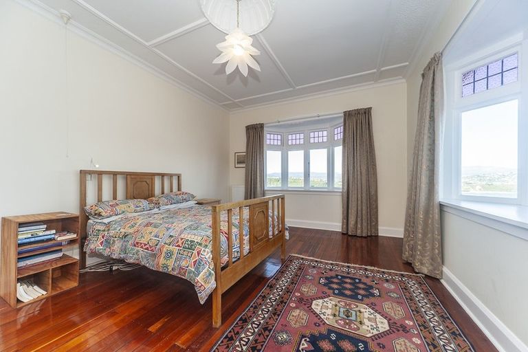 Photo of property in 19 Overtoun Terrace, Hataitai, Wellington, 6021