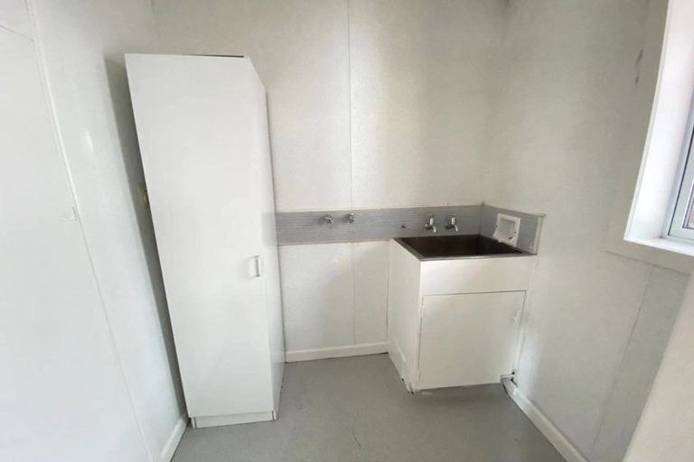 Photo of property in 10 Tahi Terrace, Glen Eden, Auckland, 0602