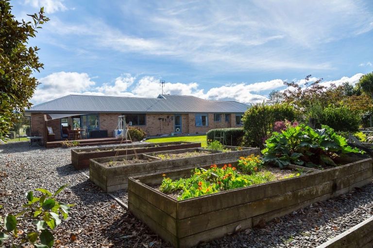 Photo of property in 4 Endelave Way, Carterton, 5713