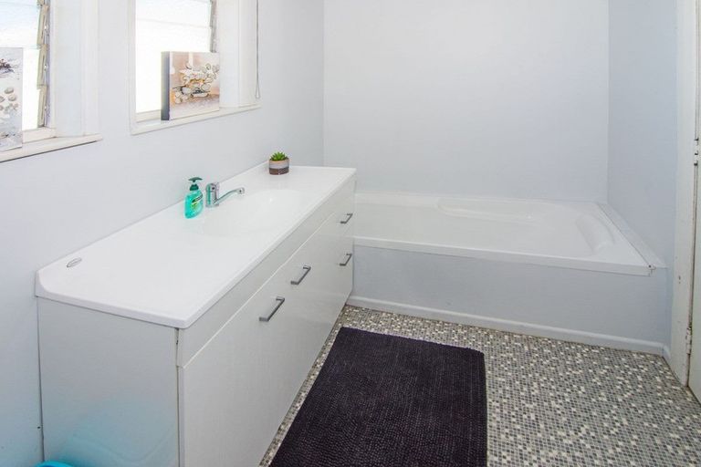 Photo of property in 159 High Street, Solway, Masterton, 5810