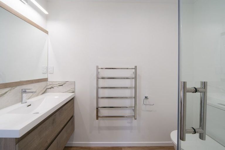 Photo of property in 2/4 Marama Street, Castor Bay, Auckland, 0620